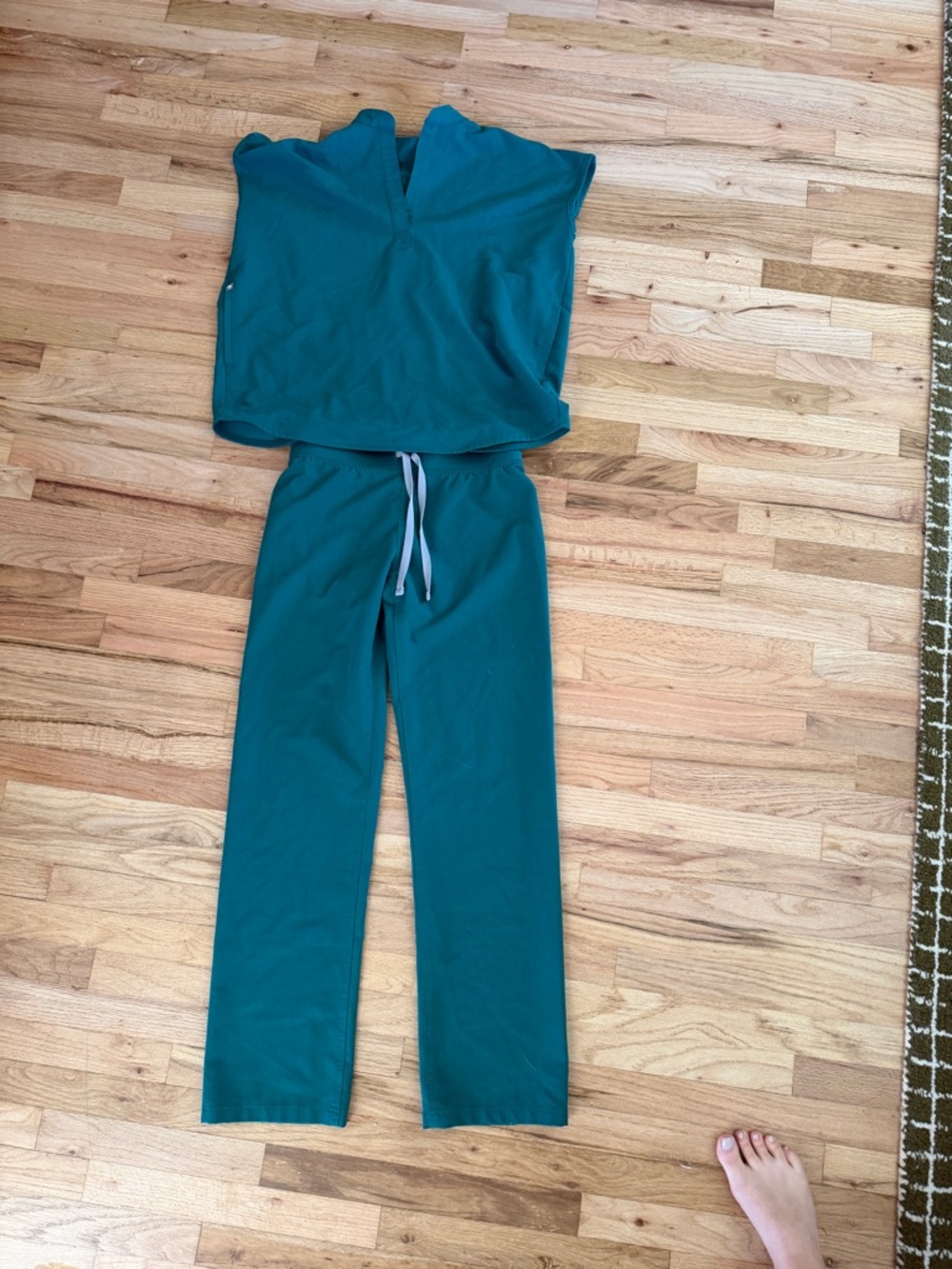 Figs Teal V-Neck Scrub Top